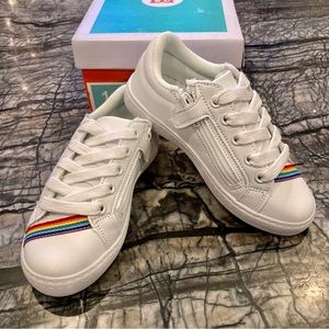 *NEW* HOO shoes Size 11